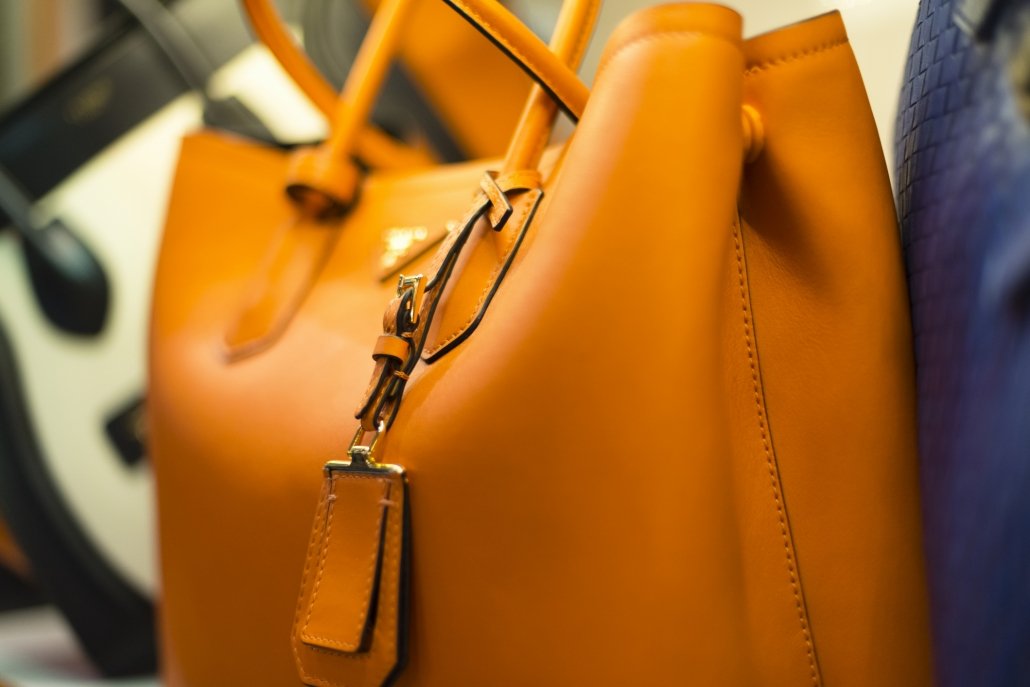4 Ways to Boost Your Pre-Owned Designer Handbag's Resale Value